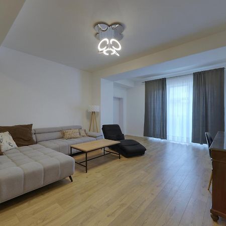 Shone Apartment Old Town 2 Bedroom Bratislava Exteriör bild
