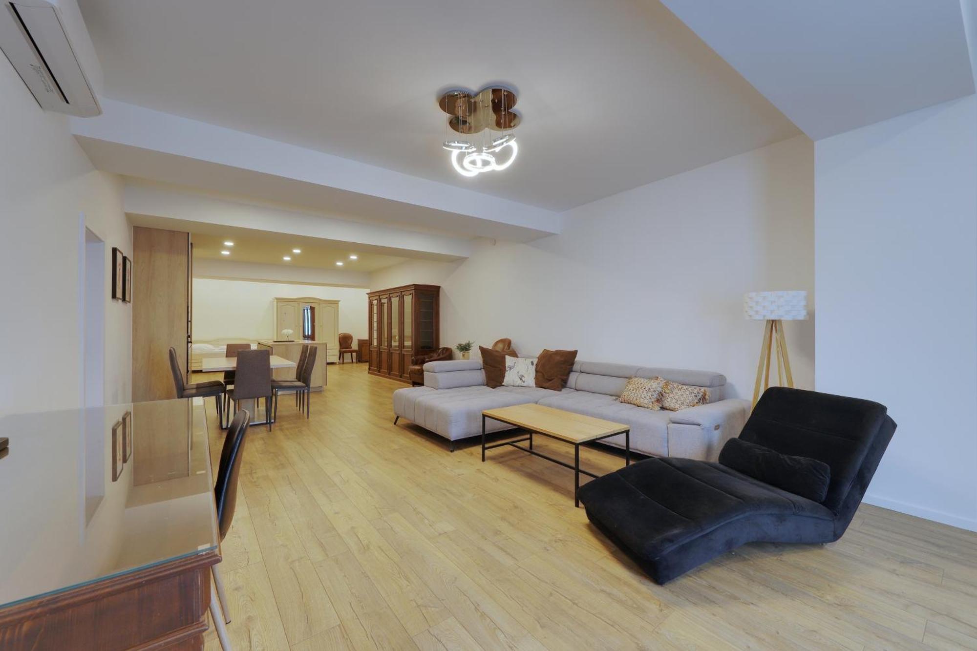 Shone Apartment Old Town 2 Bedroom Bratislava Exteriör bild