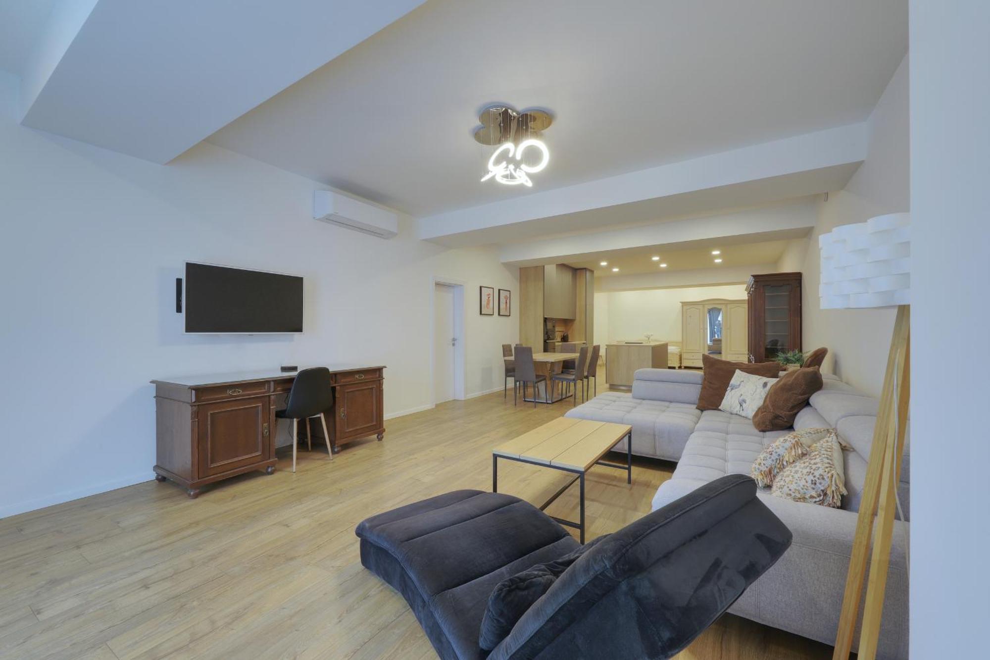 Shone Apartment Old Town 2 Bedroom Bratislava Exteriör bild