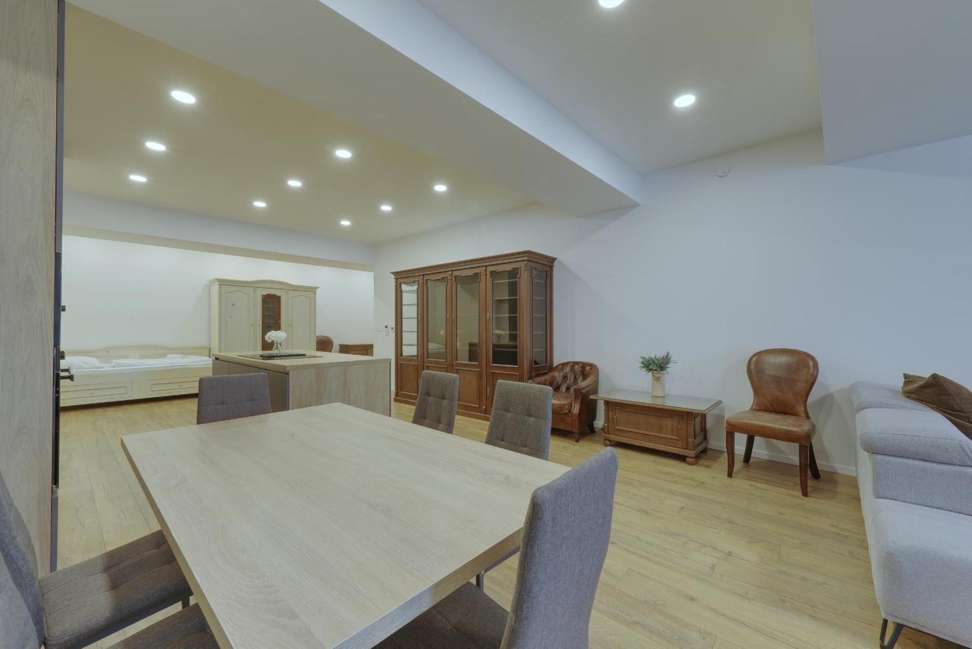 Shone Apartment Old Town 2 Bedroom Bratislava Exteriör bild