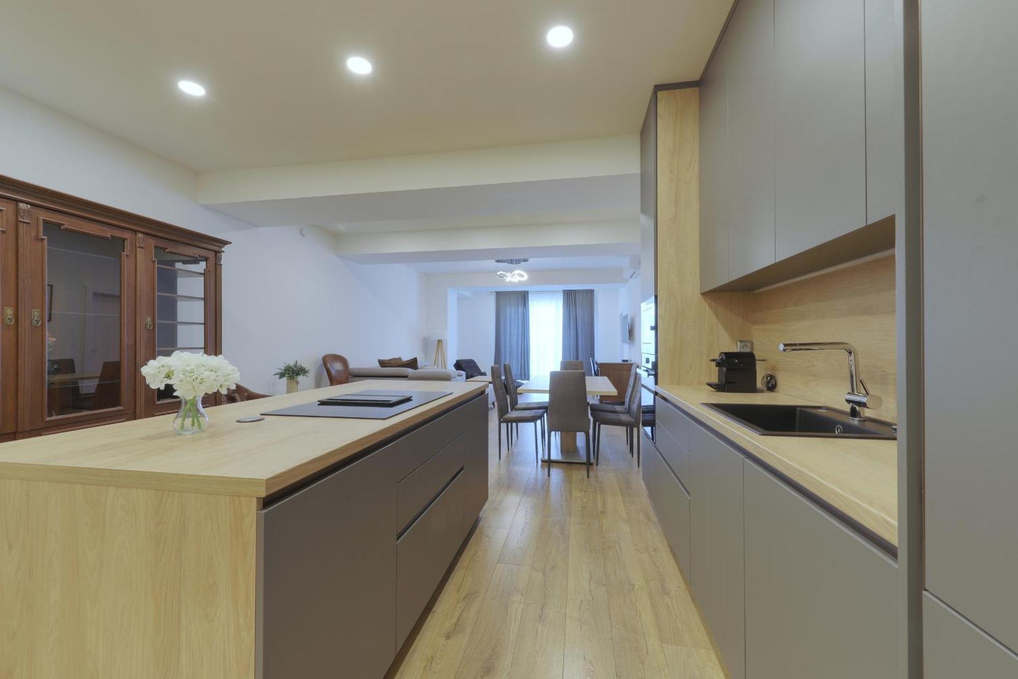Shone Apartment Old Town 2 Bedroom Bratislava Exteriör bild