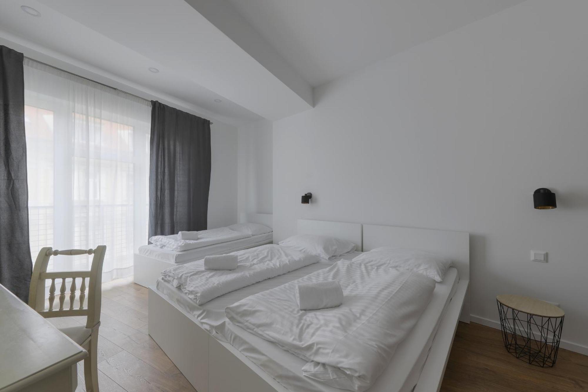 Shone Apartment Old Town 2 Bedroom Bratislava Exteriör bild