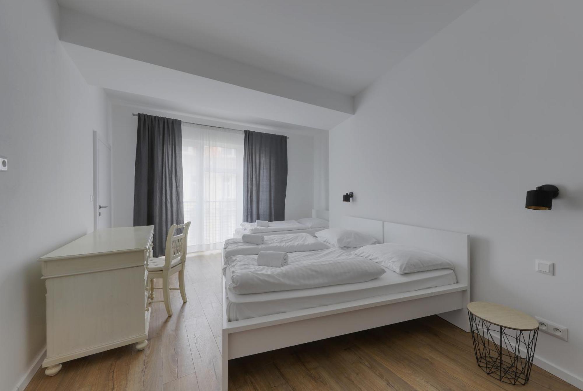 Shone Apartment Old Town 2 Bedroom Bratislava Exteriör bild